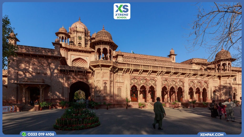 Aitchison College